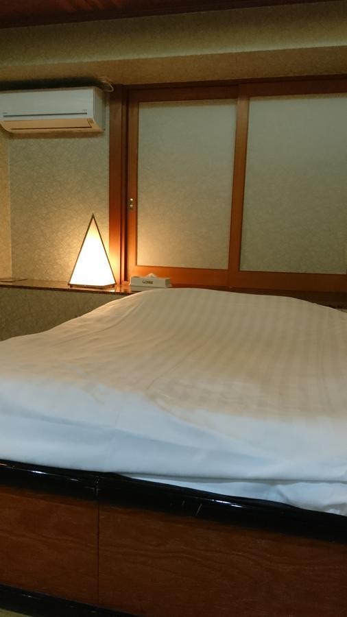 Hotel Loire (Adults Only) Osaka Exterior photo